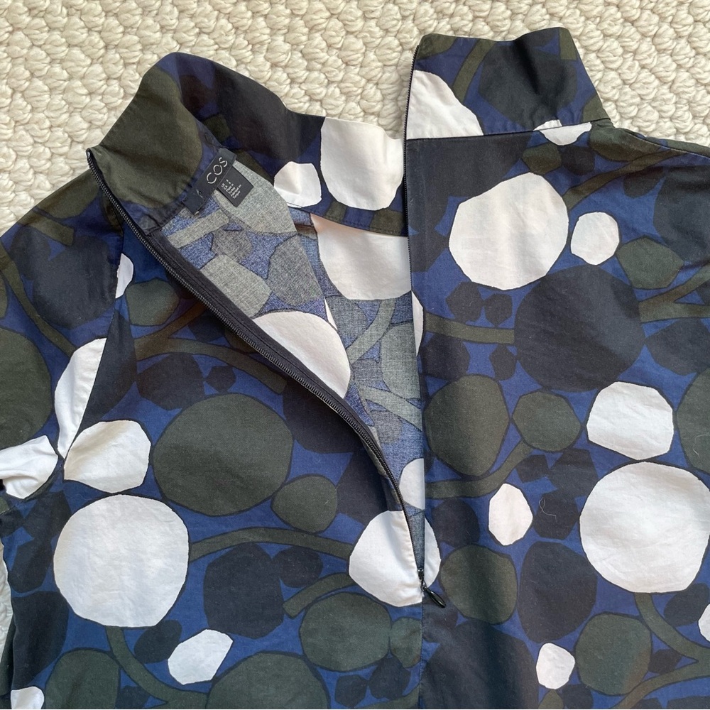 COS high-necked patterned blouse - Picture 8 of 11